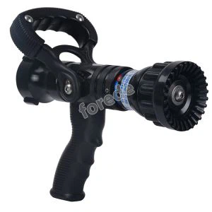 Bico de fogo automático com punho de pistola